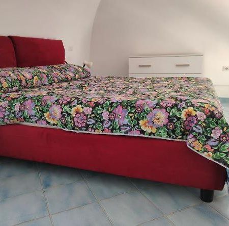 Visitponza - La Tana Di Bacco Apartment Luaran gambar